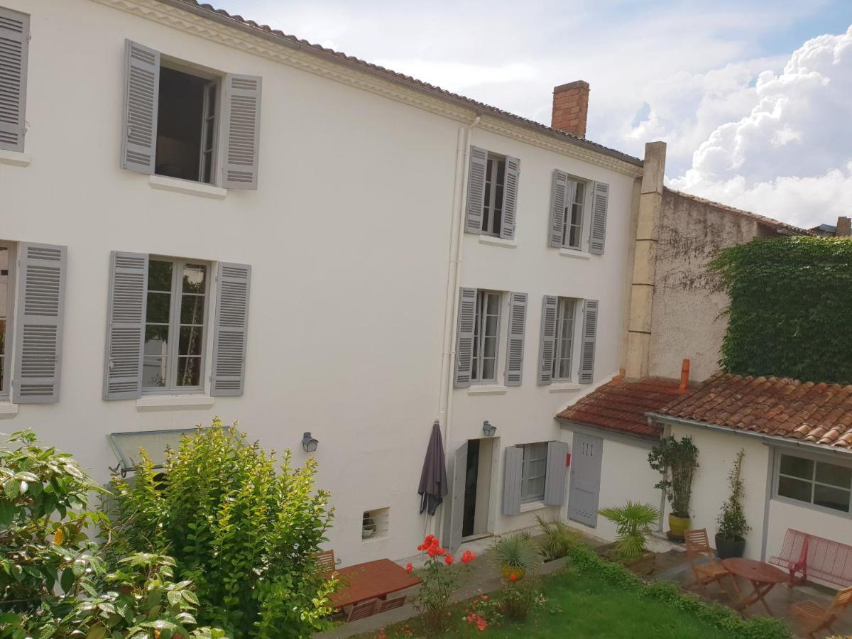 La Parenthese Bed & Breakfast La Réole Exterior photo